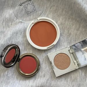Makeup bundle - 2 blushes & 1 highlighter